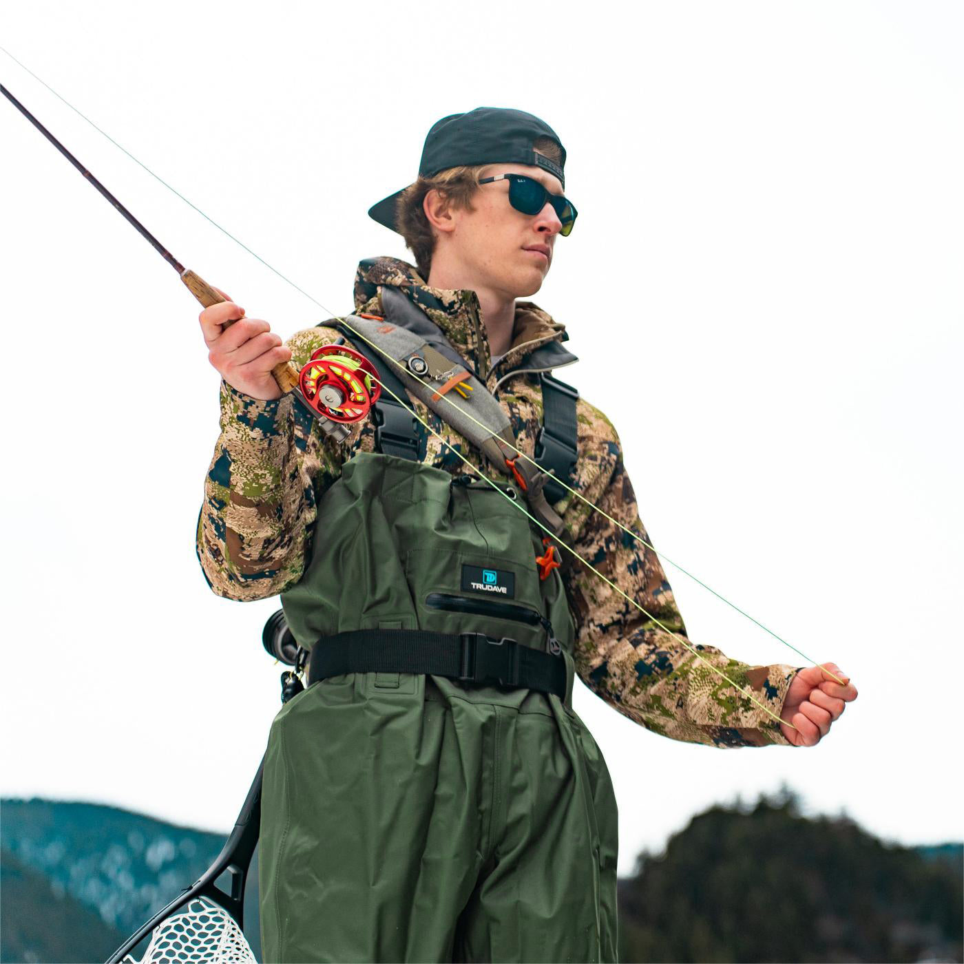 Trudave_Fishing_Waders_with_Boots_for_Men_and_Women_3.jpg